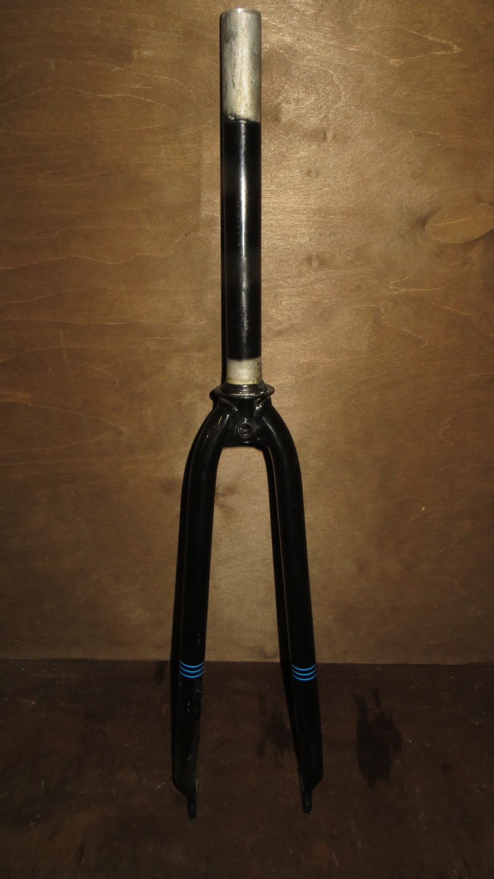 Вилка ригидная 28"