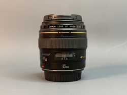 Canon EF 85mm 1.8 USM