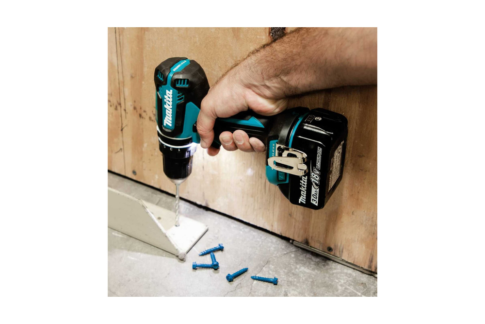 Аккумуляторная дрель-шуруповерт Makita LXT DDF485Z