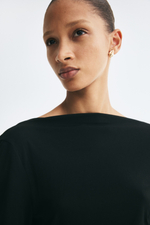 Тонкое трикотажное платье с вырезом на спине - H&M