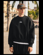 Мужской свитшот с круглым вырезом и нашивками - BERSHKA