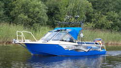 Алюминиевая моторная лодка Berkut L-Fisher