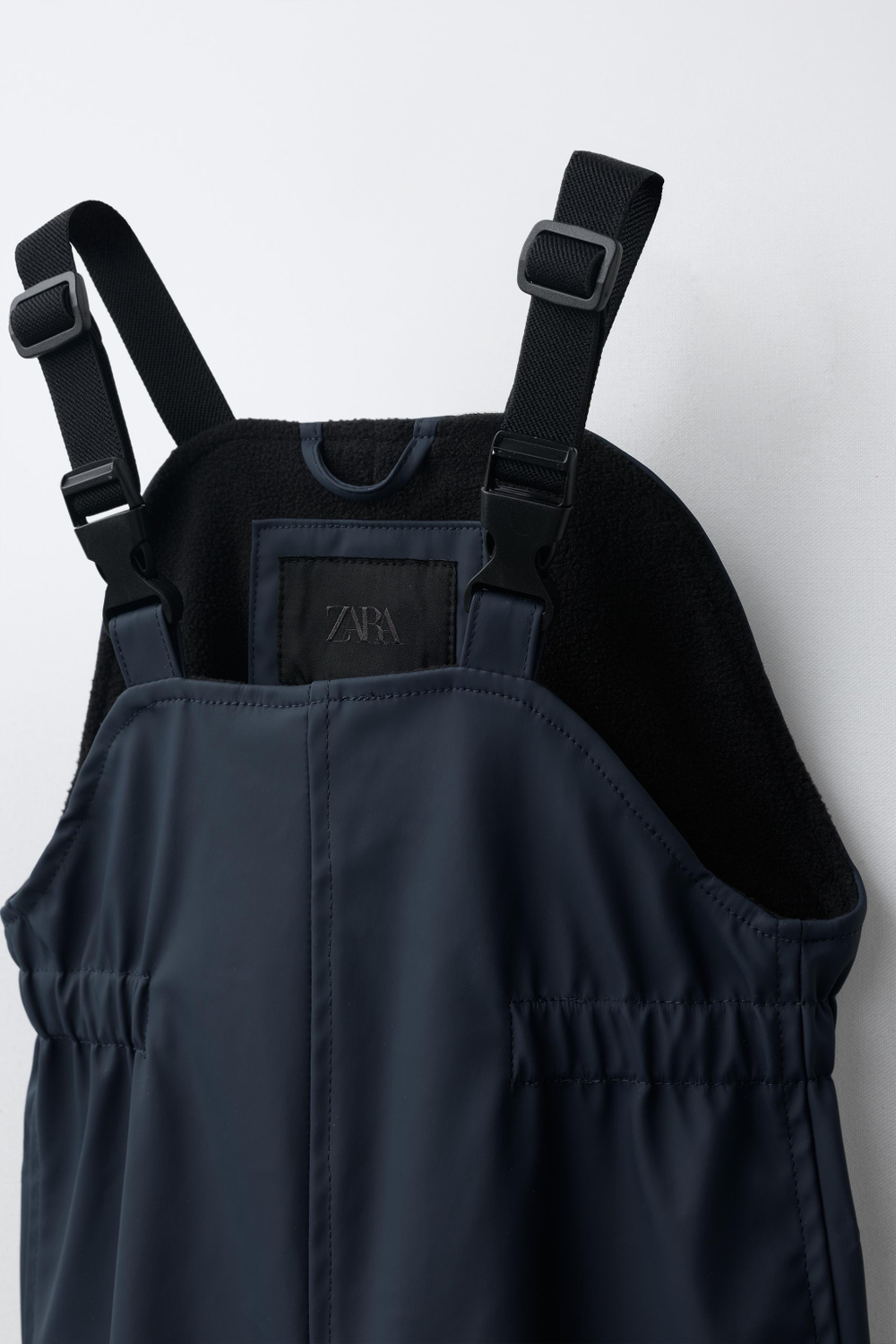 ZARA ПРОРЕЗИНЕННЫЙ КОМБИНЕЗОН WATER RESISTANT, МОРСКОЙ СИНИЙ