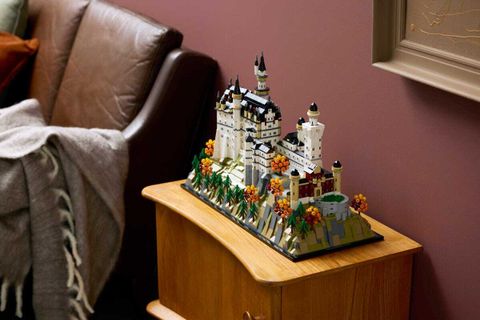 Конструктор LEGO Architecture 21063 Neuschwanstein Castle