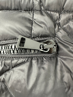 Пуховик Moncler
