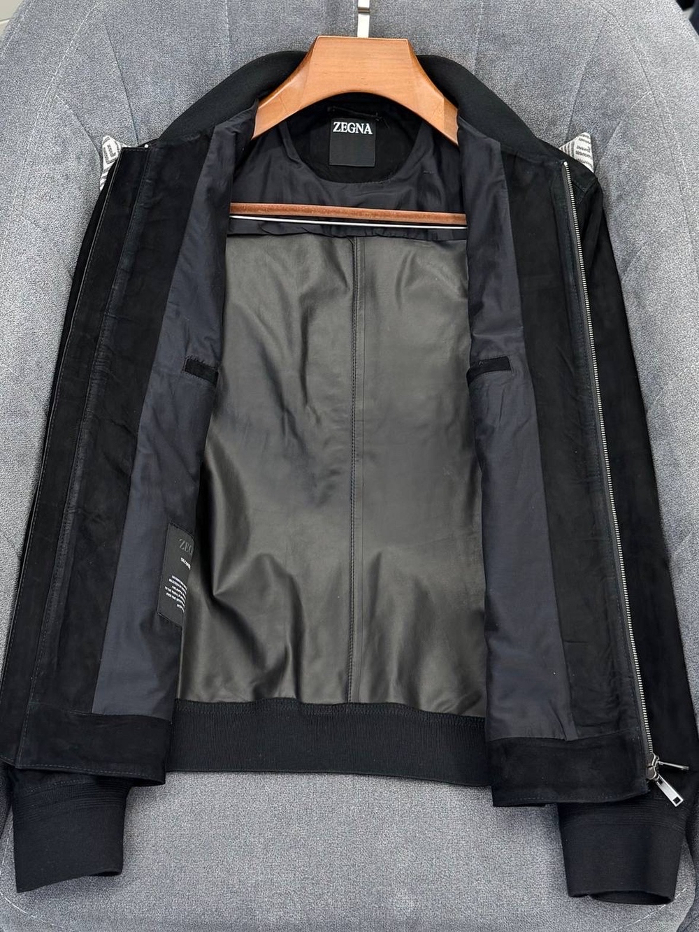 Замшевая куртка Ermenegildo Zegna
