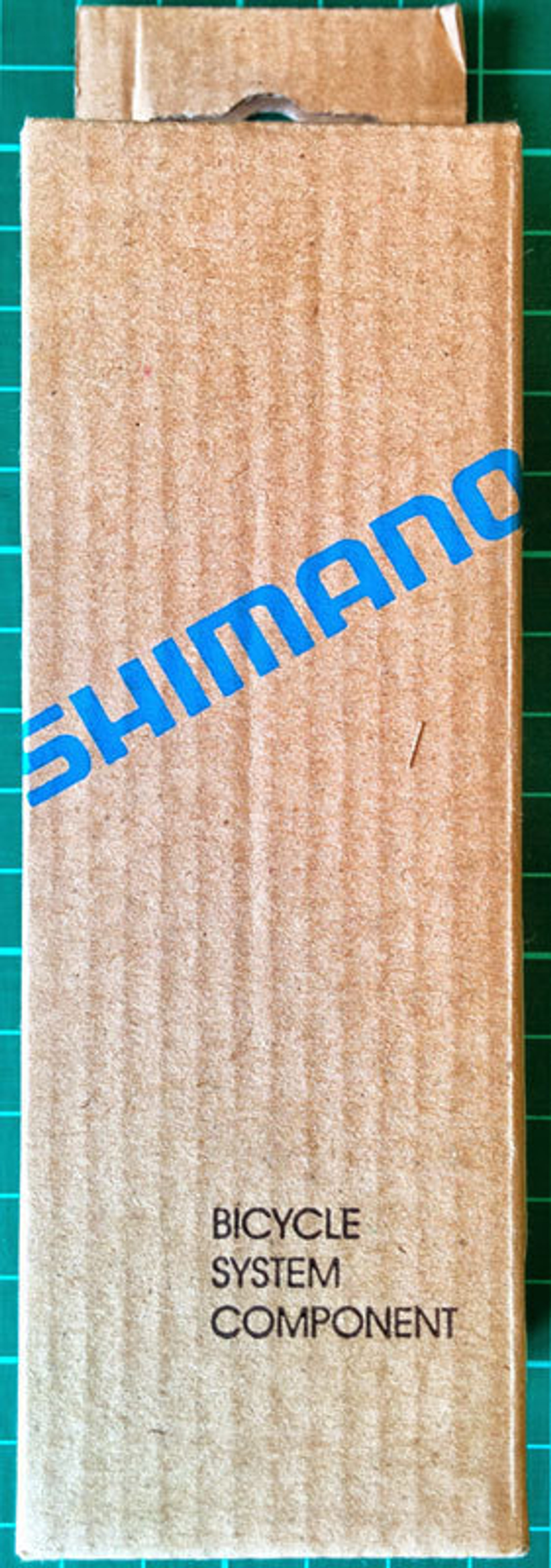 Каретка Shimano, UN100, 68/122.5(LL123), б/болтов, без уп.