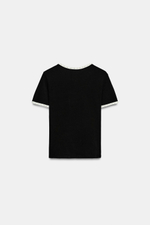 ФУТБОЛКА С КОНТРАСТНЫМИ ЖЕМЧУЖИНАМИ — ZARA