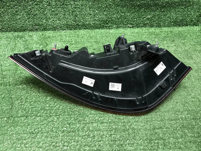 Фонарь правый внешний Mercedes S W223 (2020-н.в.)