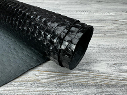 Натуральная кожа Crocco Back Black черного цвета под крокодила