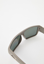 Спортивные очки LiP Rock / Matt Grey / PC Polarized / Smoke Lens