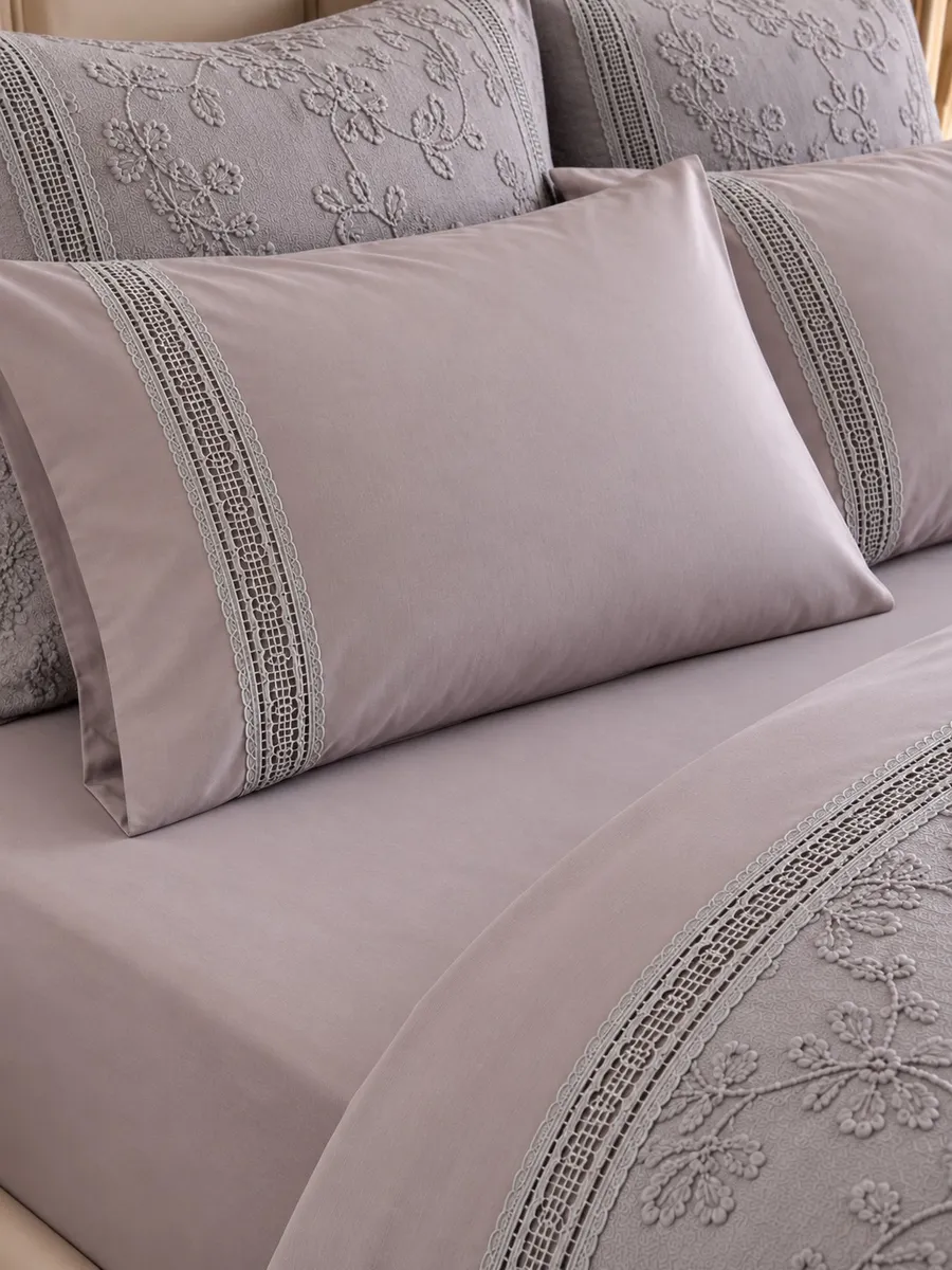 Gelin Home КПБ 7 пр. ELMINA серый цвет покрывало 240*260, пододеяльник 200*220, простынь 240*260, наволочки 50*70 2шт, декоративные наволочки 50*70 2шт GLNS401 — фото 4