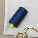 Нитка Gutermann Mara 70 (700 метров), 1 кат., для плотных тканей | 013 синий