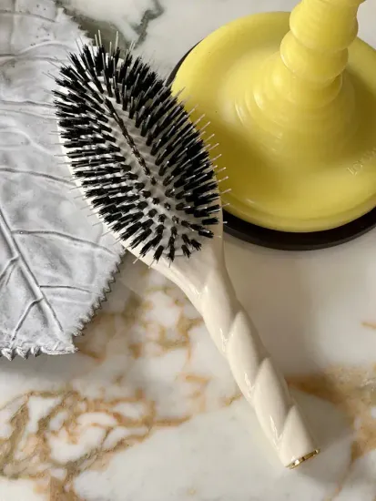 La Bonne Brosse N.02 The Essential Do It All Brush