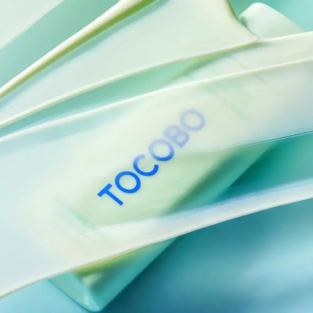 Успокаивающая солнцезащитная сыворотка Tocobo Cica Calming Sun Serum SPF50+ PA++++ 50 мл