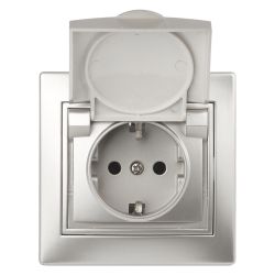 1-203-03 Intro Розетка 2P+E Schuko с крышкой, 16А-250В, IP20, СУ, Plano, алюминий | Intro