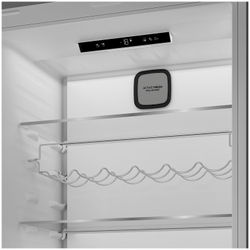 Встраиваемый холодильник Hotpoint HBT 400I