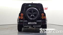 Land Rover Defender 110 D300 X-Dynamic HSE — 2026