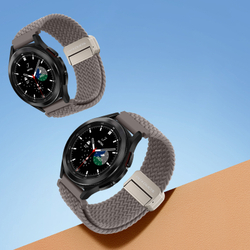 Эластичный ремешок темно-серого цвета (Clay) от Dux Ducis для смарт часов Samsung Galaxy Watch 3, 4, 5, 6 и 7 (размер крепления 20мм), серия Strap (Mixture Pro Series)