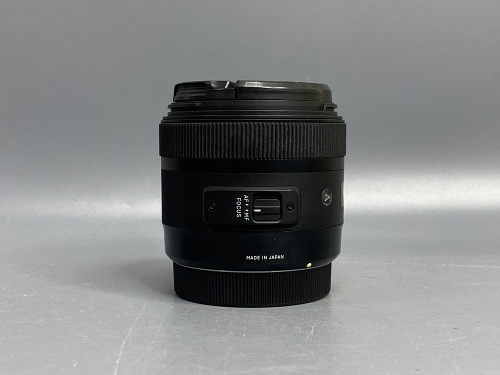 Sigma 30mm 1.4 DC HSM Art Canon EF грибок