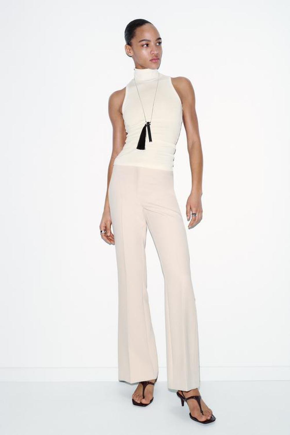 ZARA БРЮКИ FLARE С БОКОВЫМИ ШВАМИ, ЭКРЮ