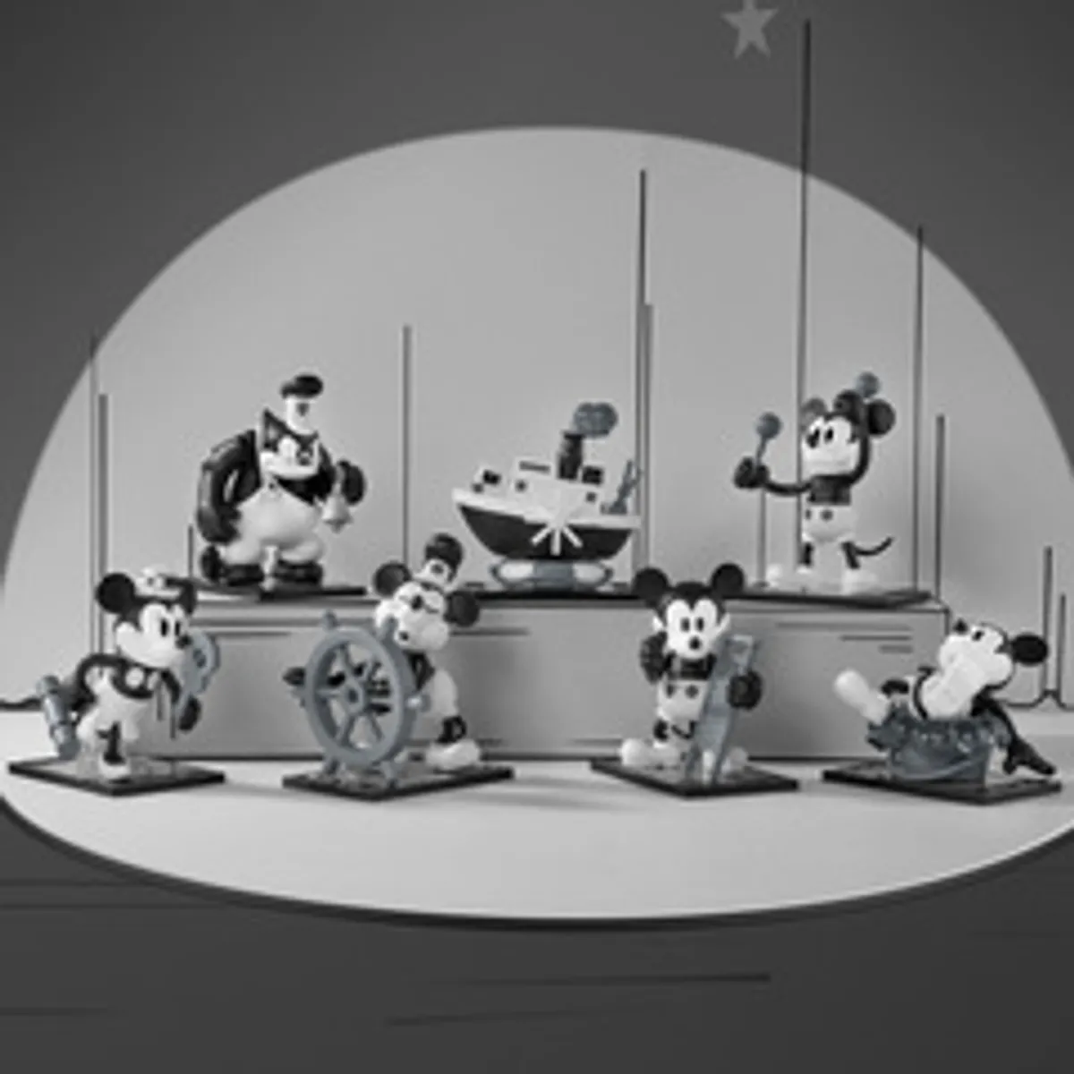 Случайная фигурка POP MART: Disney Steamboat Willie