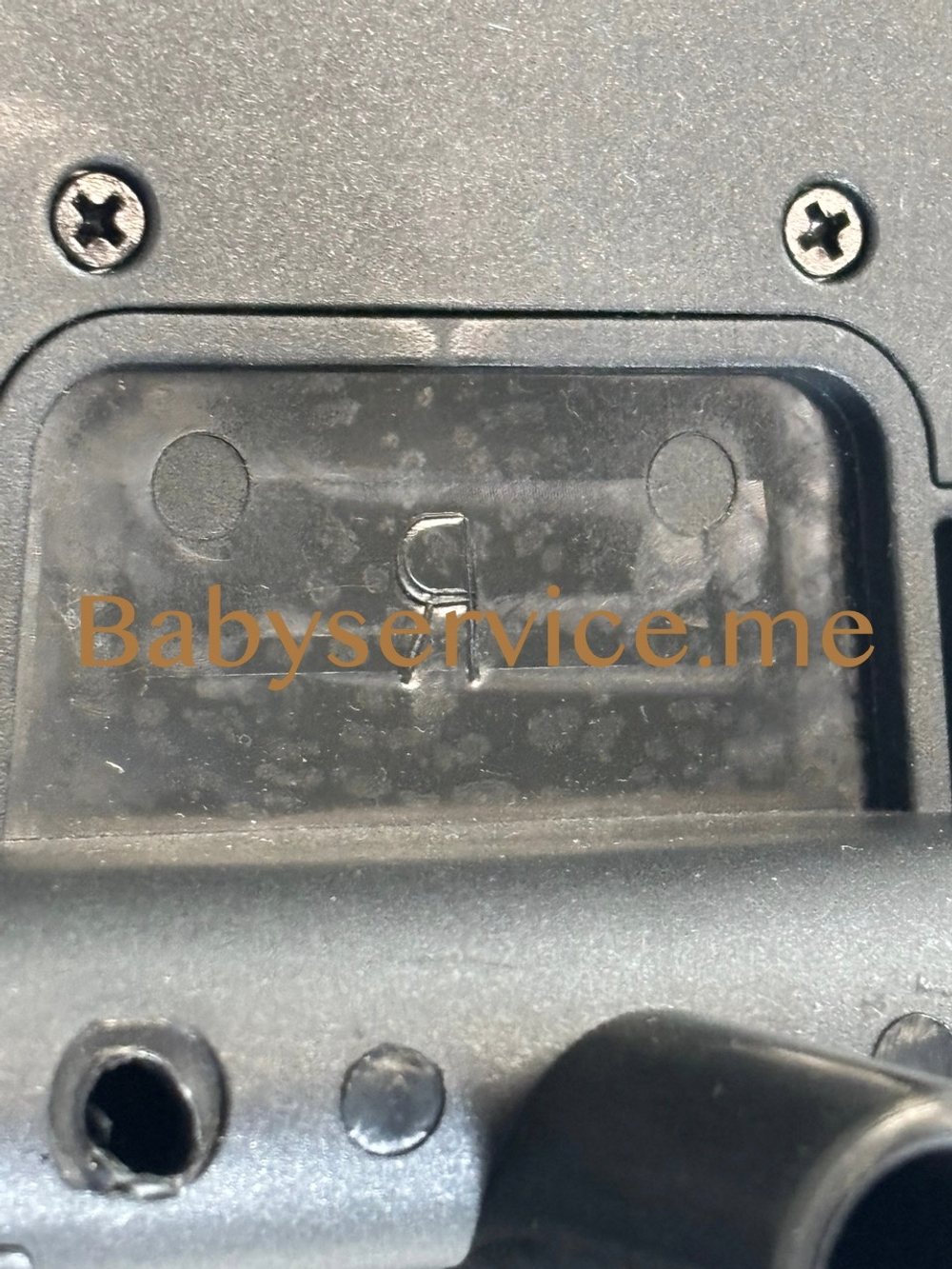 Крепление люльки Happy Baby Mommer Pro правое