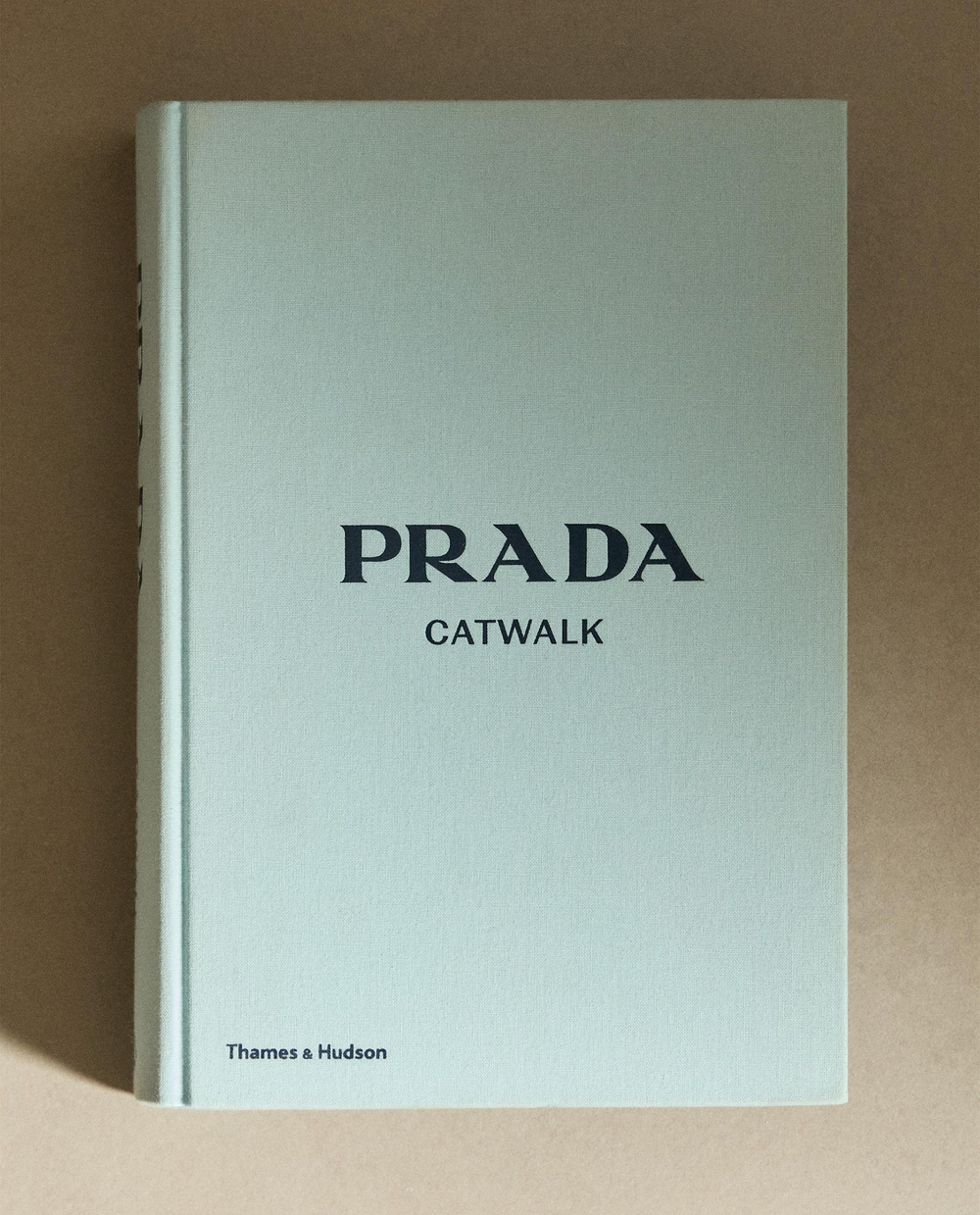 Prada Catwalk. Полная коллекция подиумных образов (на английском языке) Zara Home