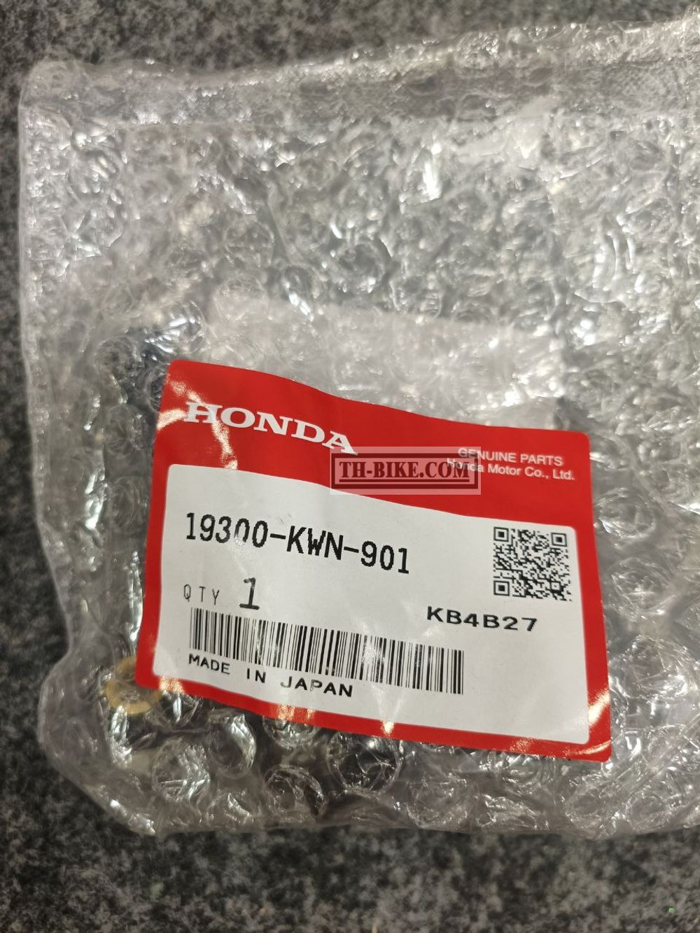 19300-KWN-901. THERMOSTAT ASSY.. HONDA