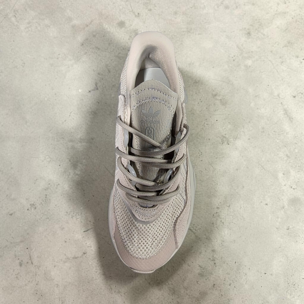 Adidas Ozweego • Light Gray