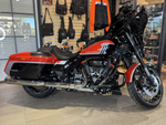 Harley-Davidson CVO Street Glide (Legendary Orange)