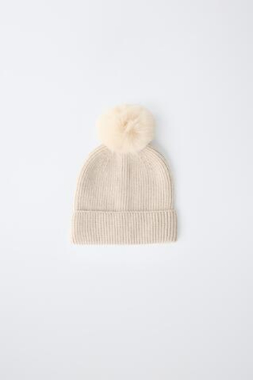 ZARA ТРИКОТАЖНАЯ ШАПКА С ПОМПОНОМ, ПЕСОЧНЫЙ