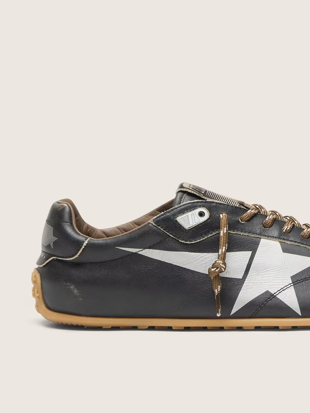 Marathon Speed with black leather upper and silver star
