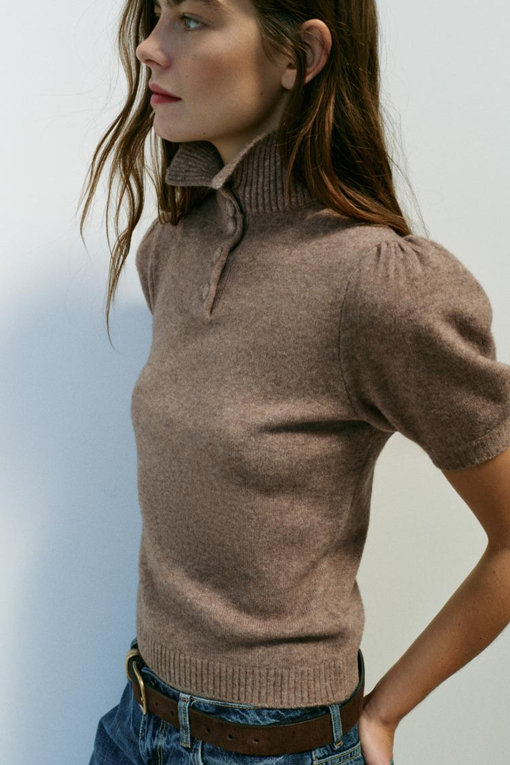 ZARA ТРИКОТАЖНЫЙ ДЖЕМПЕР С КОРОТКИМ РУКАВОМ, РЫЖЕВАТО-КОРИЧНЕВЫЙ