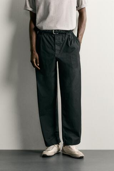 БРЮКИ RELAXED FIT СО СКЛАДКАМИ — ZARA · 1063/443