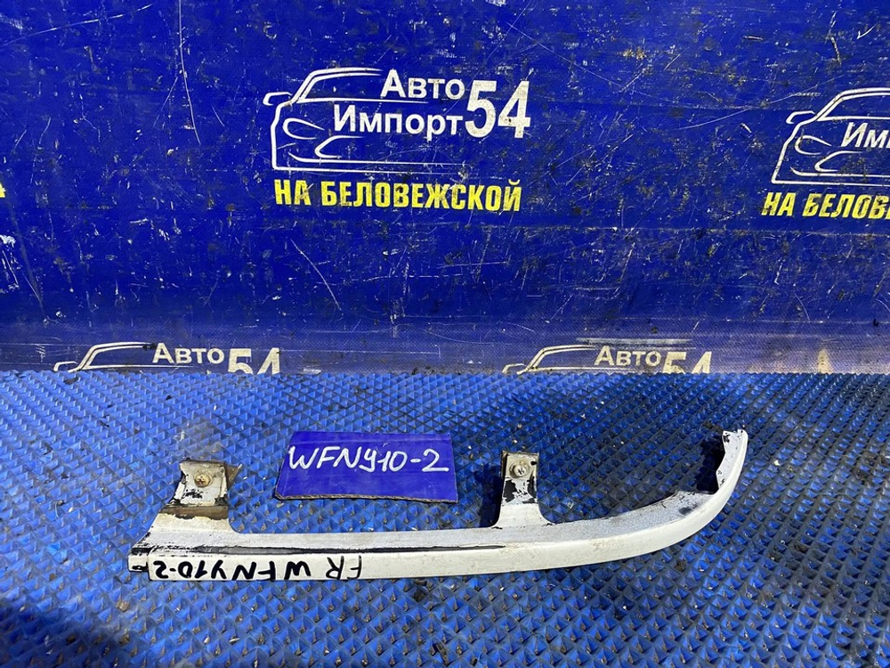Планка под фару правая NISSAN WINGROAD 1996