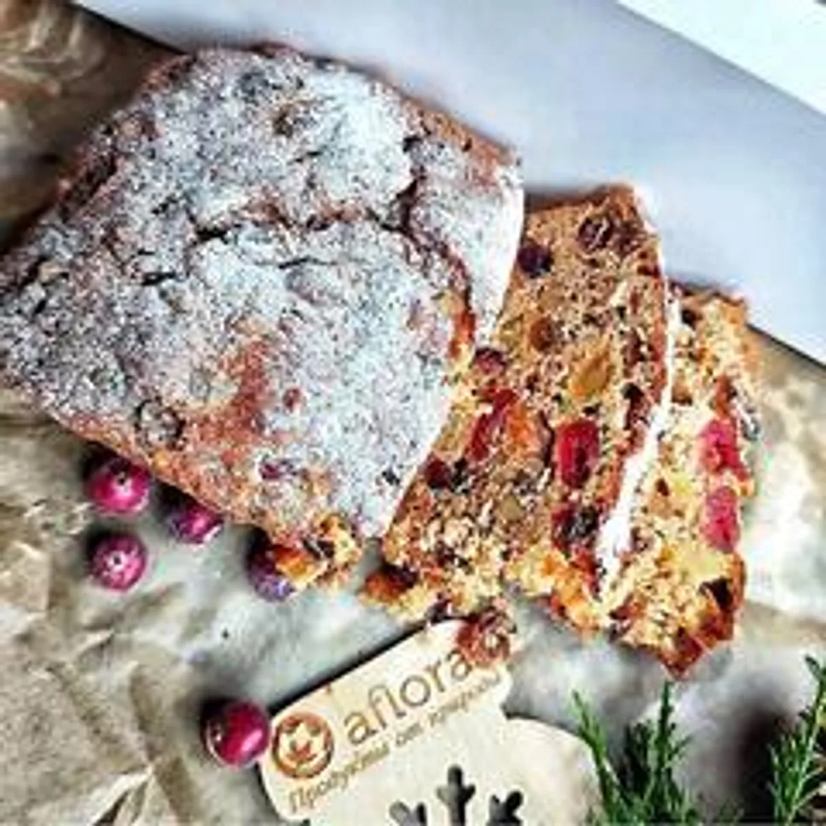 Кекс с орехами и сухофруктами / 300 гр