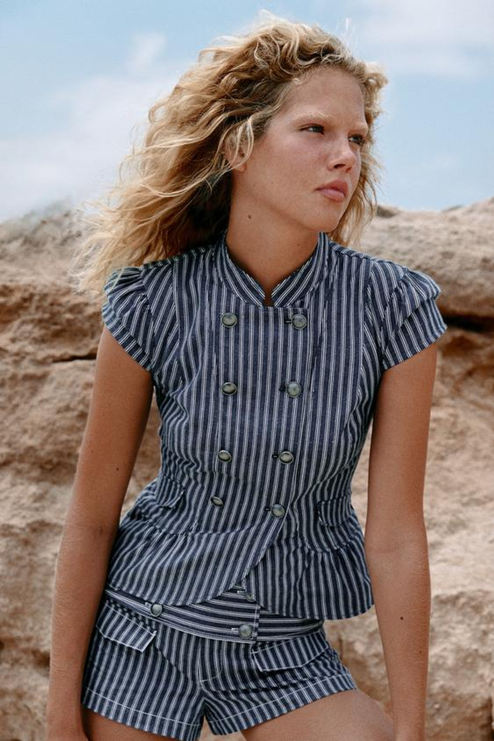ZARA ТОП В ПОЛОСКУ С ПУГОВИЦАМИ, ТЕМНО-СИНИЙ/БЕЛЫЙ