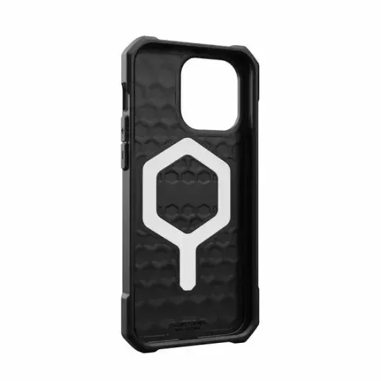 Чехол с поддержкой MAGSAFE UAG Essential Armor для iPhone 15 Plus 6.7", цвет черный (Black)