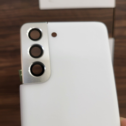 Крышка для Samsung S21 - задняя панель премиум качество (белого цвета)