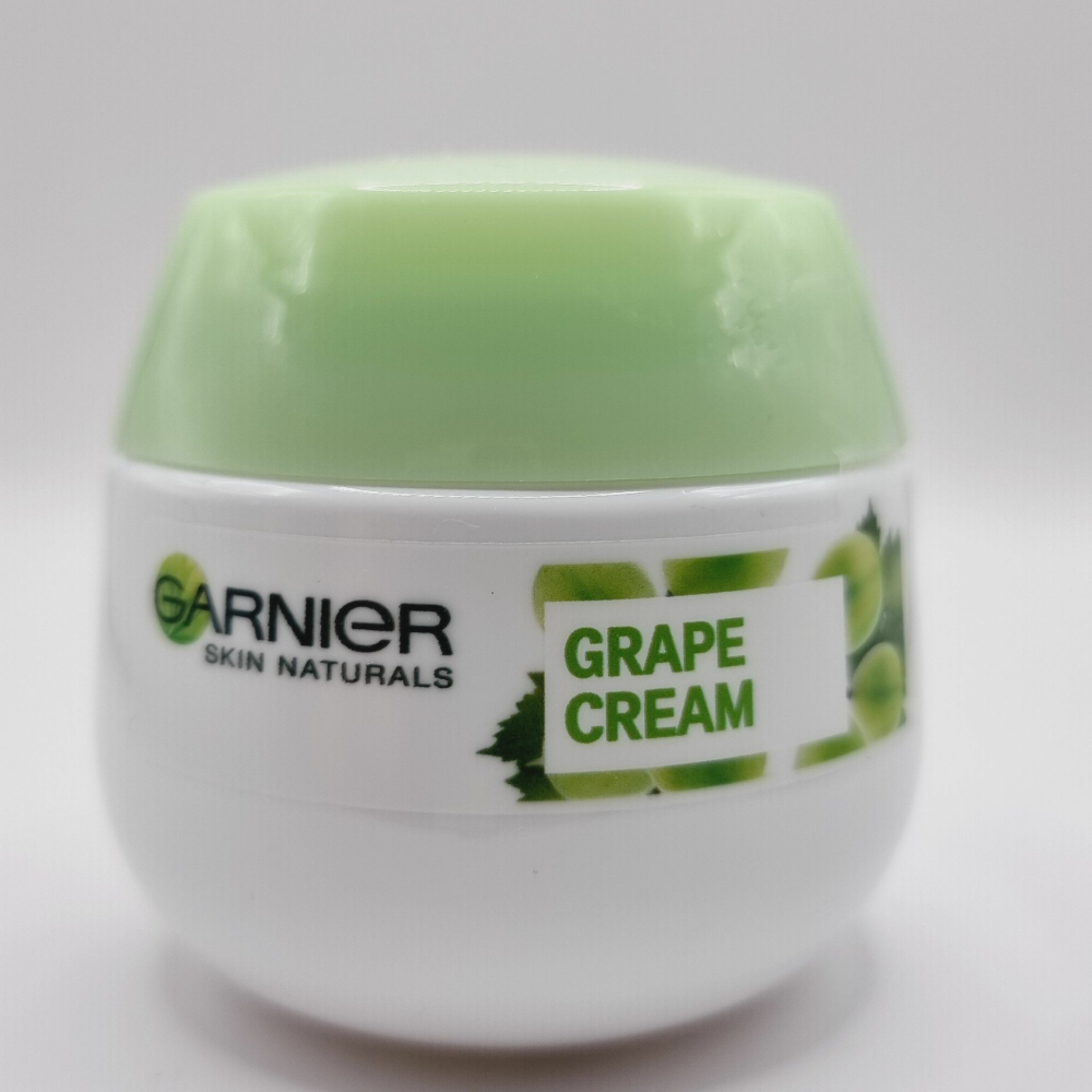 Garnier Skin Naturals Крем для лица дневной Grape с экстрактом винограда, увлажняющий 48 ч, 50 мл (из Финляндии)