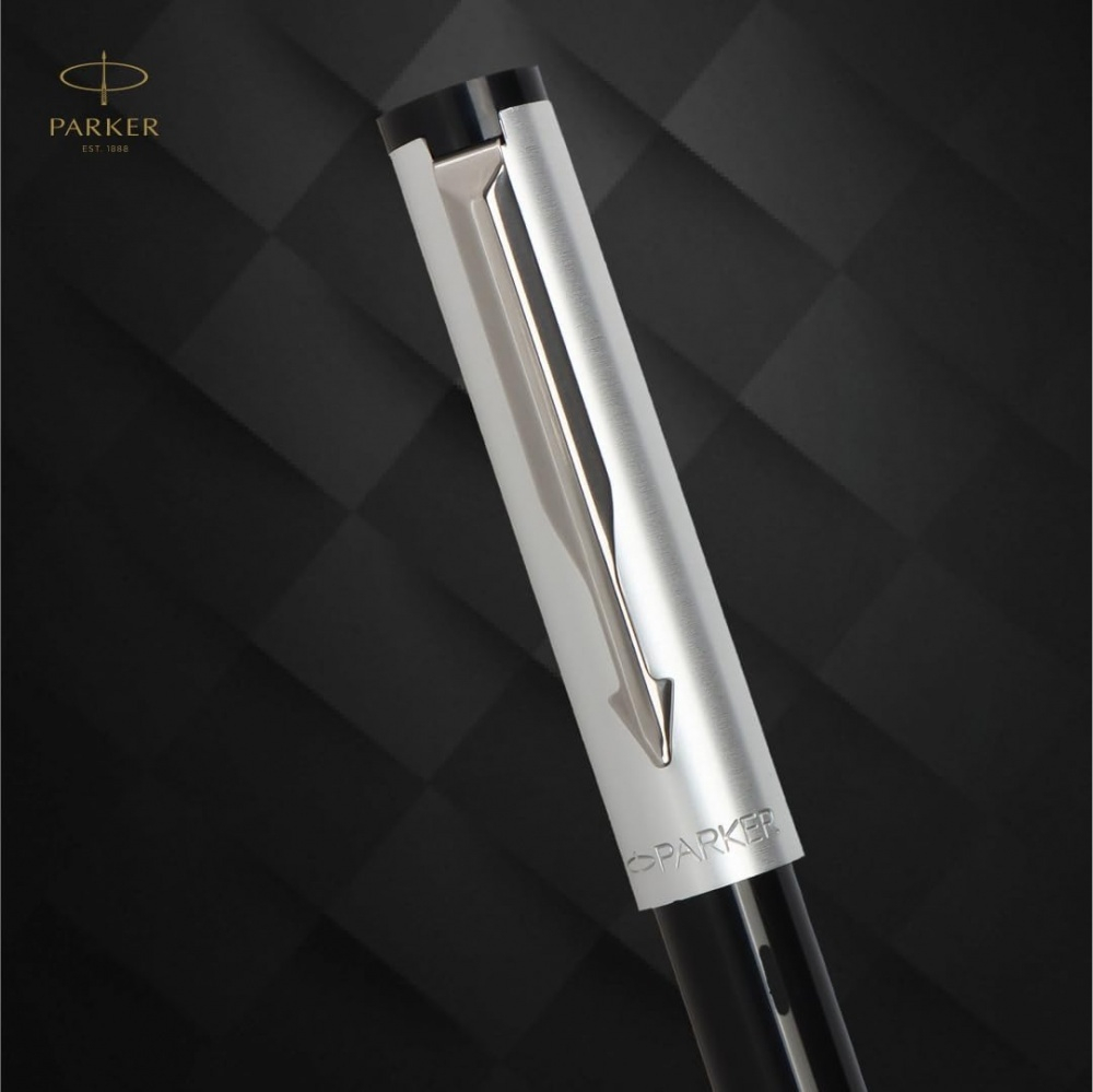 Ручка шариковая Parker "Beta Premium Silver", в подарочной упаковке