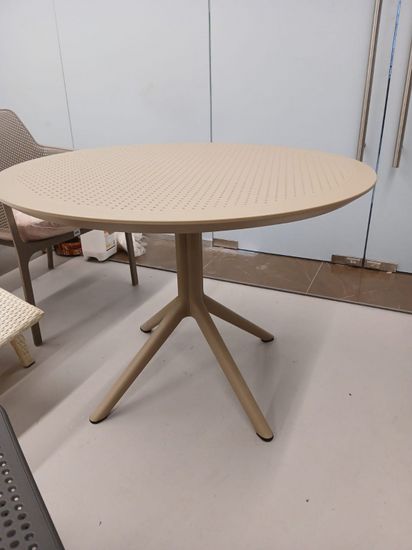 Стол пластиковый Sky Table Ø105