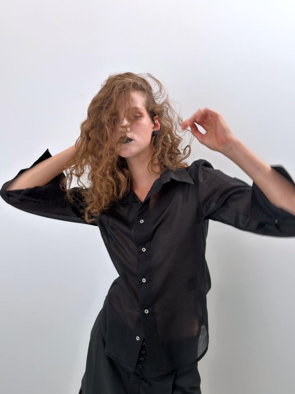 INVISIBLE SHIRT