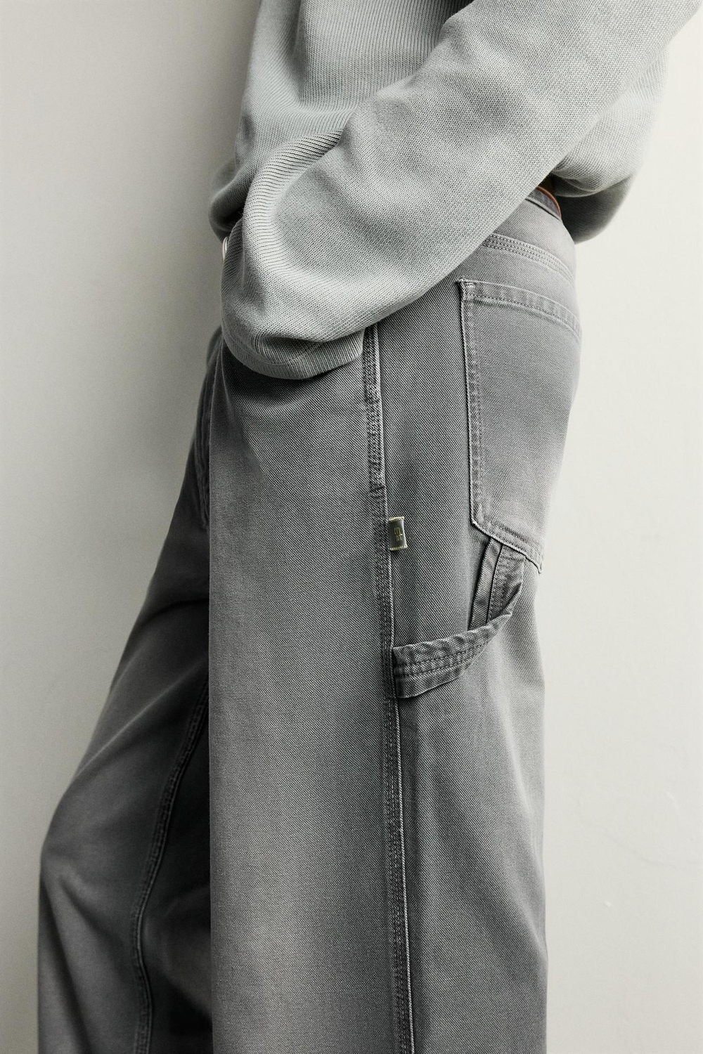 ZARA БРЮКИ RELAXED FIT С КАРМАНОМ КАРГО, ТЕМНО-СЕРЫЙ