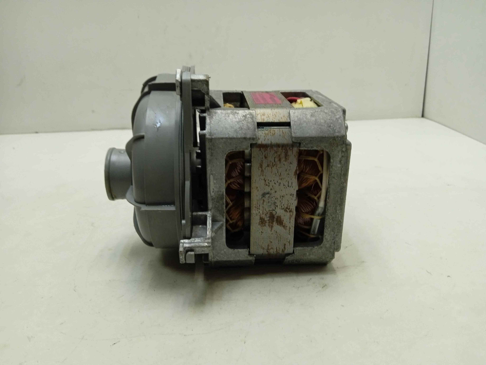 SGV43E43RU ктп21 Циркуляционный насос для посудомоечной машины Beko 121016 б/у