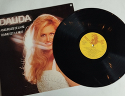 Винтажная виниловая пластинка LP Dalida Amoureuse De La Vie (France 1976)