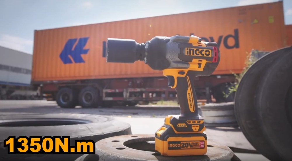 Аккумуляторный бесщёточный ударный гайковёрт INGCO CIWLI201351 INDUSTRIAL 20 В 3/4" 1350 Нм / 1900 Нм