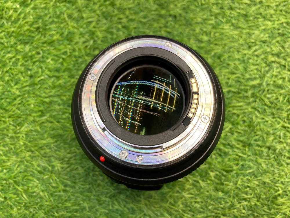 Canon EF 85mm 1.4L IS USM