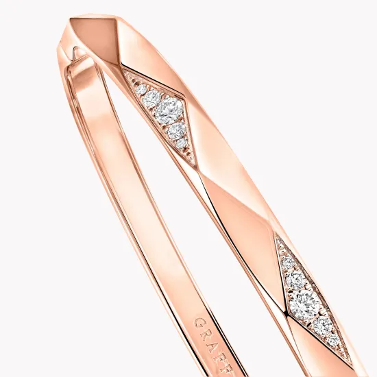 Браслет Laurence Graff Signature Faceted Pave Diamond Bangle